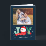 Festividades Joyful Snowman Dobrou o Cartão com fotos de Férias<br><div class="desc">Celebre a temporada com este cartão de feriado moderno e na moda de Berry Berry Sweet. Itens correspondentes e mais opções de design estão disponíveis em nossa loja: www.berryberrysweet.com. A cor de fundo pode ser personalizada online para melhor corresponder à sua foto!</div>