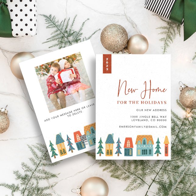 Festividades Novo Lar Para Cartão de Férias (New Home For The Holidays Christmas Cards Retro Houses with family photo by Painted Paperie)
