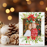 Festivo Red Poinsettia Natal Crianças Foto Magnet<br><div class="desc">Uma bela poinsettia vermelha floral com folha sagrada e praça dourada rodeia sua linda foto de família sobre o Feliz Natal. Crianças brilhantes e alegres fotografam cartões de ímã de férias com flores bonito e folhas em volta da sua foto quadrada.</div>