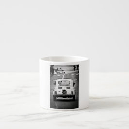 Fiat 500 na caneca do café de Roma