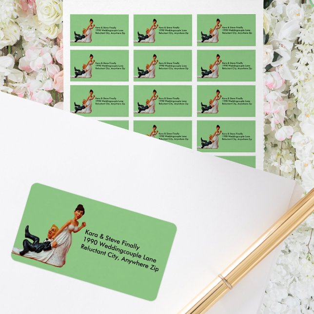 Finalmente Casal Funny Brown & Blond Etiqueta (Finally Wedding Couple Funny Brown & Blond Address Label)