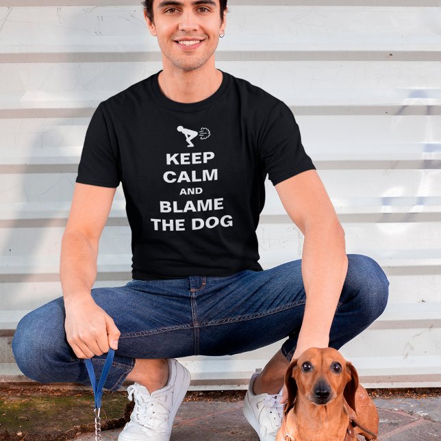 Fique Calmo e Culpe O Cão | T-Shirt personalizável (Criador carregado)