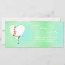 Flamingos apaixonados por um fundo verde minúsculo