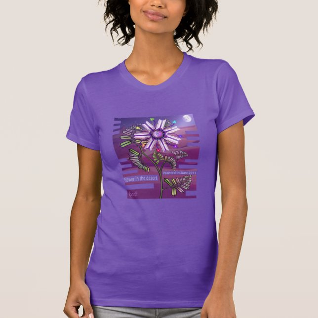 Flor no deserto T-Shirt (Frente)