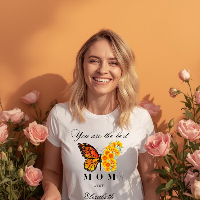 Floral Butterfly Mother's Day Personalized T-Shirt (Criador carregado)