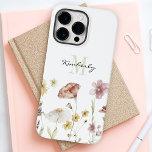 Flores Botânicas Femininas com Monograma<br><div class="desc">Contemporâneo com uma aparência feminina fresca,  esta design é limitada ao longo do fundo em flores silvestres de aquarela com lindas cores pastéis macios de bege amarelo,  rosa,  azul e marfim. Um modelo de texto é incluído para personalizar com um nome próprio e inicial monograma do sobrenome.</div>
