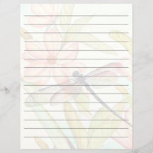 Flores cor-de-rosa e libélula alinhados