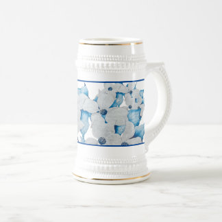 Flores de Dogwood em uma Caneca de cerveja