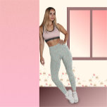 Flores e envelopes Leggings de padrões<br><div class="desc">Apresentando nossas incríveis leggings florais, perfeitas para adicionar um toque de elegância a qualquer roupa. Feitas com material alongado de alta qualidade, estas leggings oferecem o máximo conforto e um ajustado lisonjeiro. O belo design floral é atraente para os olhos e feminino, fazer-os perfeitos para as ocasiões casuais e penosas....</div>