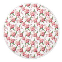 Flores Vermelhas e Berries com Folhas Verdes