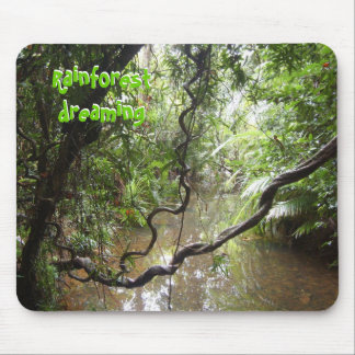 Floresta húmida que sonha Mousepad