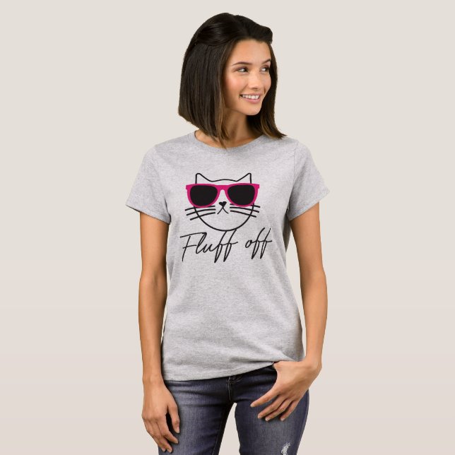 Fluff fora do t-shirt (Frente Completa)