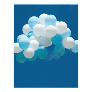 Flyer Balões de ar voando no céu azul