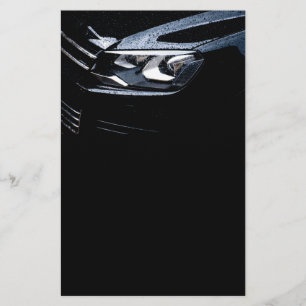 Flyer Carro preto com a chuva cai sobre ele