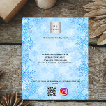 Flyer Instagrar o logotipo de código qr azul de Natal<br><div class="desc">Um fundo azul claro com flocos de neve,  cristais de neve. Personalize e adicione o logotipo,  o nome,  o endereço,  o texto,  adicione o nome da conta Instagram ao código QR.</div>