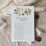 Flyer Jogo Magnolia Magnolia Bride e Grove Trivia<br><div class="desc">Esta elegante noiva de magnólia e trivialidade nobre é perfeita para um chá de casamento moderno. O design floral suave apresenta coloração aquosa, cor-de-rosa pincelada, impressionantes flores brancas de magnólia e algodão, com ouro e folhas verdes, num arranjo luxuoso. Personalize a parte traseira da placa com o nome da noiva...</div>