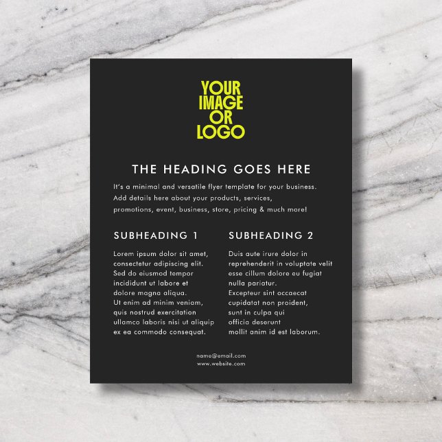 Flyer Logotipo Empresarial Minimal Moderno Código QR Pre (Criador carregado)