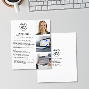 Flyer Logotipo Moderno Minimalista Consultor de Negócios