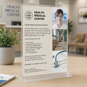Flyer Logotipo Personalizado de Clínica Médica Moderna