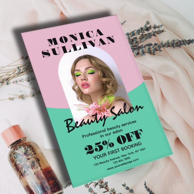 Flyer Pink and green minimalist beauty salon (Criador carregado)