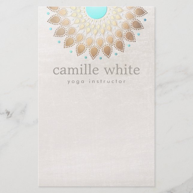 Flyer Saúde e Beleza Naturais do Lotus Dourado Elegante (Frente)