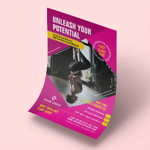 Flyer Yoga Gym Classes Girly Pink Foto do Marketing Mode