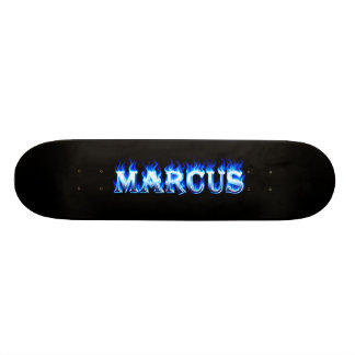 Fogo do skate de Marcus e design azuis das chamas