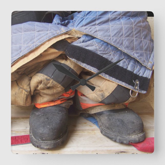Foguete de Bombeiro e Relógio de Parede de Boots (Frente)
