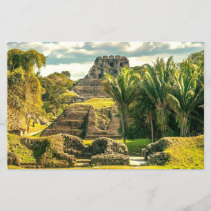 Folha de papel estilizada Belize Xunantunich