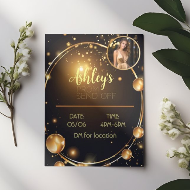 Folheto de saída de Baile de formatura Dourado e p (Luxurious Black and Gold Prom Send Off Flyer
Unveiling the ultimate kickoff to a night of elegance)