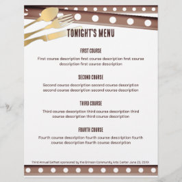 fork colado de tomate com faca para jantar na rece