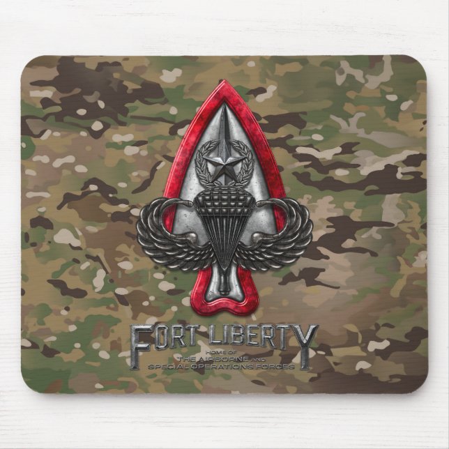 Fort Liberty Camo Mousepad (Frente)