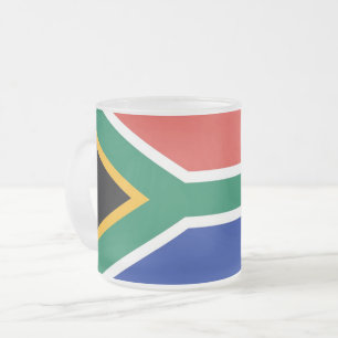 Fosco de pequena caneca de vidro com bandeira da Á