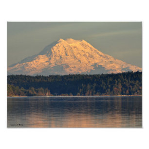 Foto 11X14 Monte Rainier e entrada de gabinete em Dusk