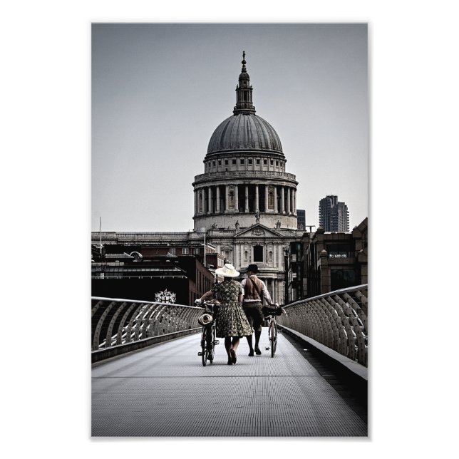 Foto "1940 On Millennium Bridge London" (6331) (Frente)