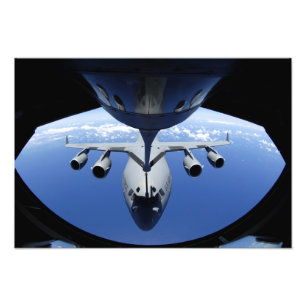 Foto A.A. - 17 Globemaster III recebem o combustível