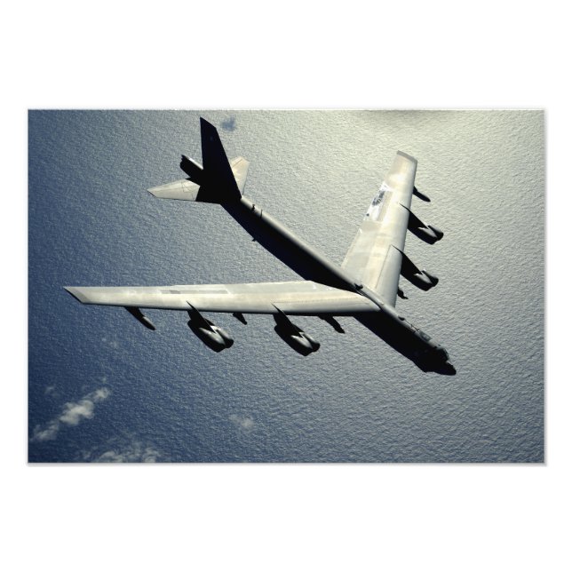 Foto A B-52 Esttratofortaleza no voo 2 (Frente)