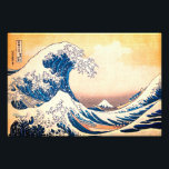 Foto A Onda de Excelente de Kanagawa<br><div class="desc">O Excelente Wave Off Kanagawa, também conhecido como A Onda do Excelente ou A Onda, é um impressão de bloco de madeira da artista japonesa Katsushika Hokusai. Foi publicado entre 1829 e 1833 e é a obra mais famosa de Hokusai e uma das obras de arte japonesas mais populares do...</div>