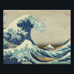 Foto A onda do Excelente de Kanagawa<br><div class="desc">A Onda Excelente de Kanagawa, também conhecida como A Onda Excelente ou simplesmente A Onda, é um impressão de bloco de madeira da artista japonesa Katsushika Hokusai. Exemplo de arte ukiyo-e, ela foi publicada entre 1830 e 1833 como a primeira na série 36 Views do Monte Fuji de Hokusai, e...</div>