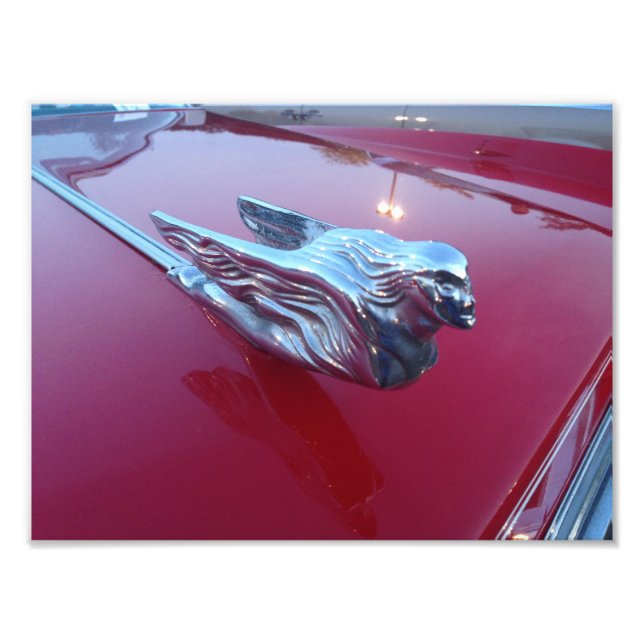 Foto Adorno de Capô de Mulher Voadora Cadillac Vermelho (Frente)