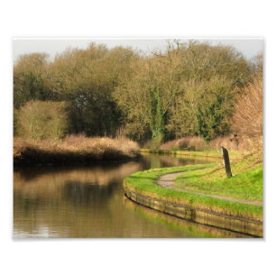 Foto Água inglesa da lagoa de Narrowboat do canal da