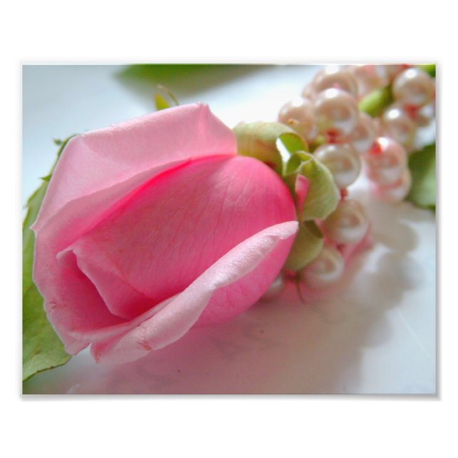 Foto Ampola rosa rosa rosa-rosa com colar de pérolas (Frente)