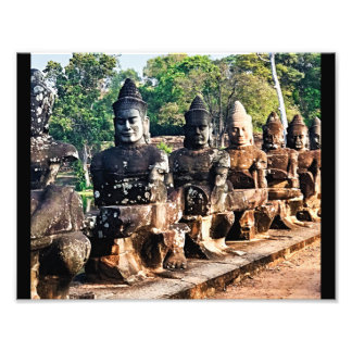 Foto Angkor Thom God Statues 