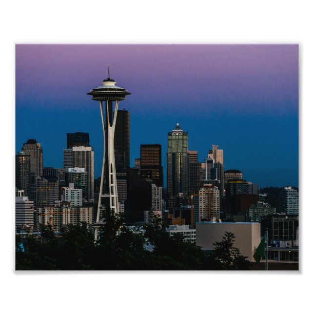 Foto Arquitetura de Seattle no céu roxo (Frente)