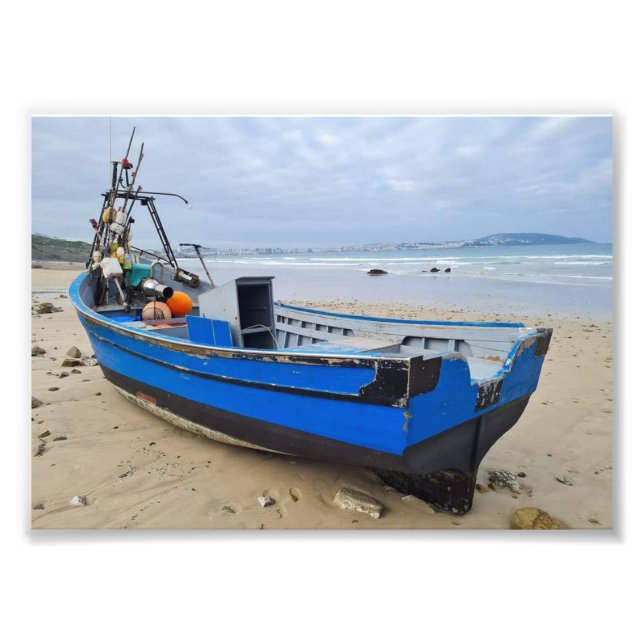 Foto Barco Azul numa Praia calma ⛱️ 💙  (Frente)