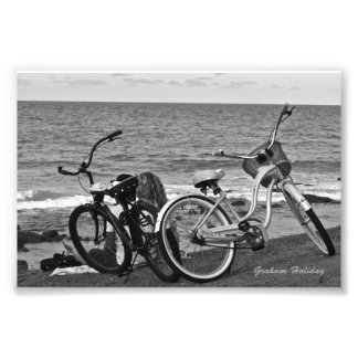 Foto Bicicletas junto ao mar