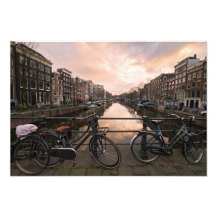 Foto Bicicletas no por do sol em Amsterdão