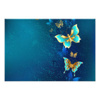 Borboletas de ouro em um fundo azul