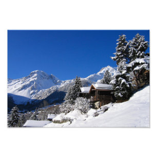 Foto Cabines de madeira cobertas de neve na Suíça