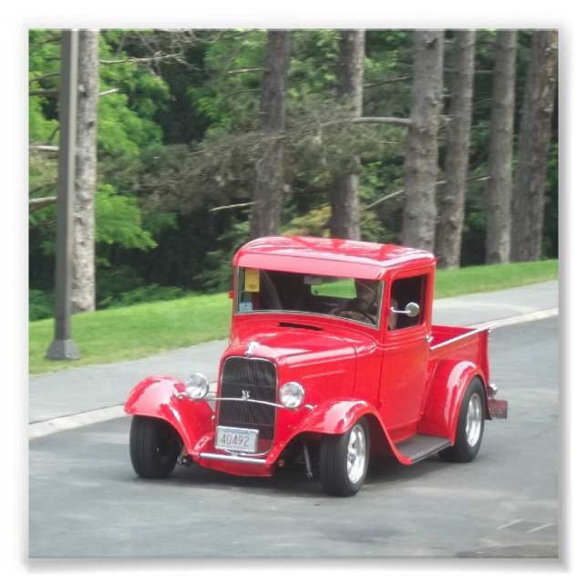 Foto Caminhão de coleta vermelho clássico v8 (Frente)